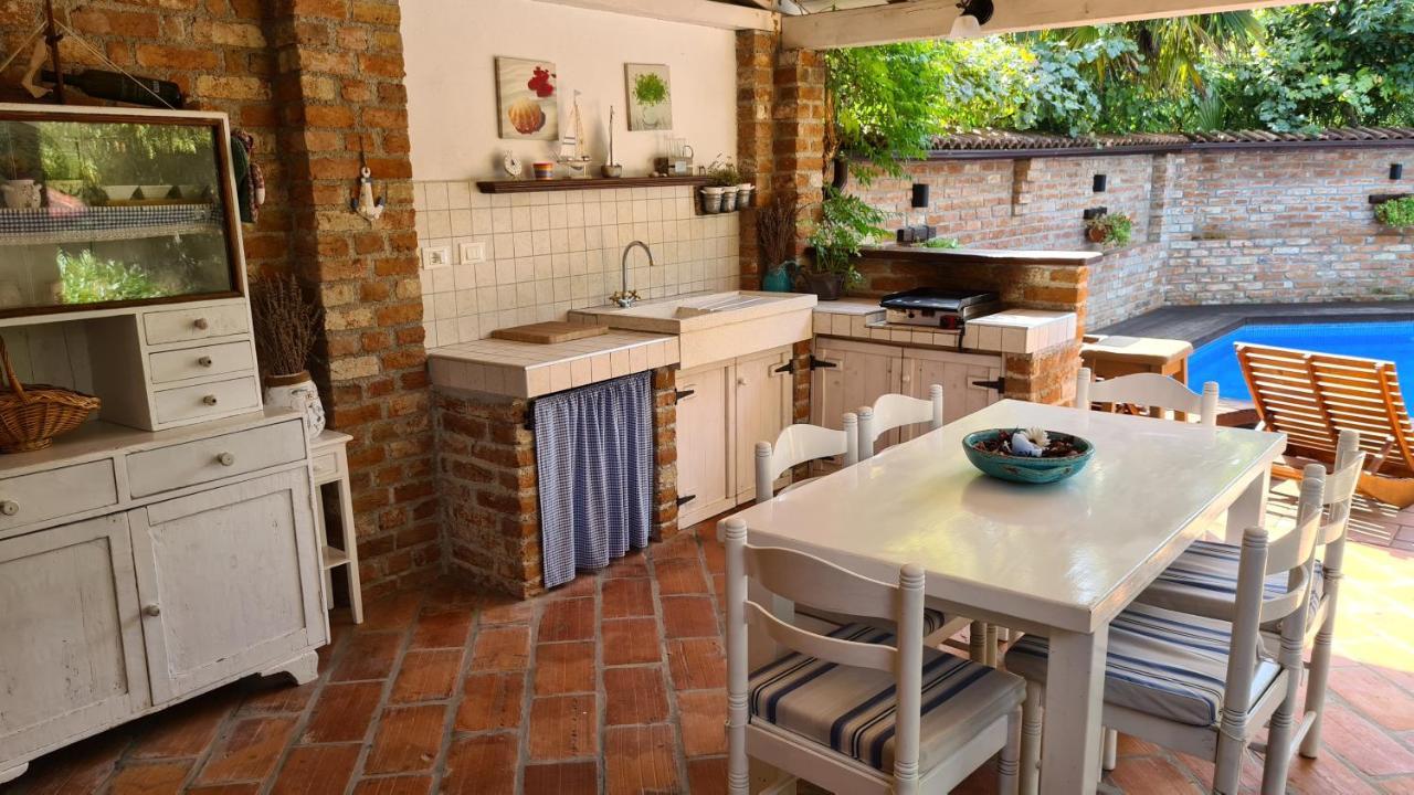 Villa Amalia Apartments مالينسكا المظهر الخارجي الصورة
