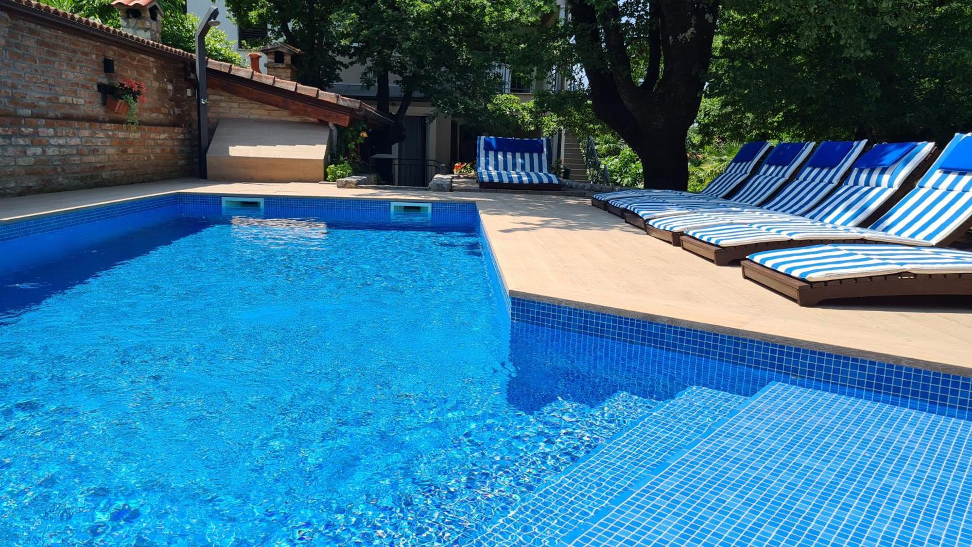 Villa Amalia Apartments مالينسكا المظهر الخارجي الصورة