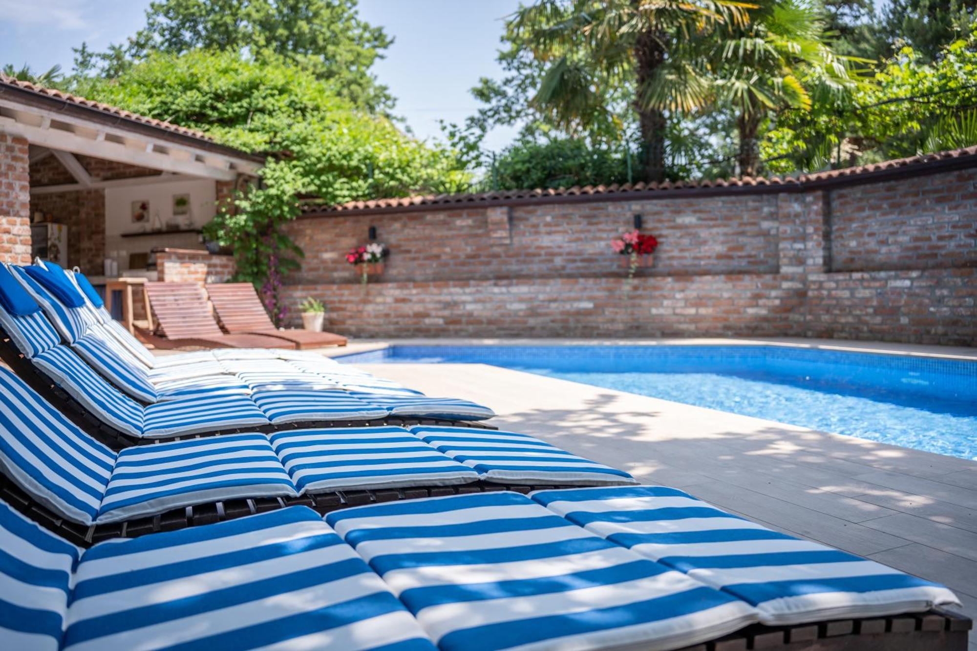 Villa Amalia Apartments مالينسكا المظهر الخارجي الصورة