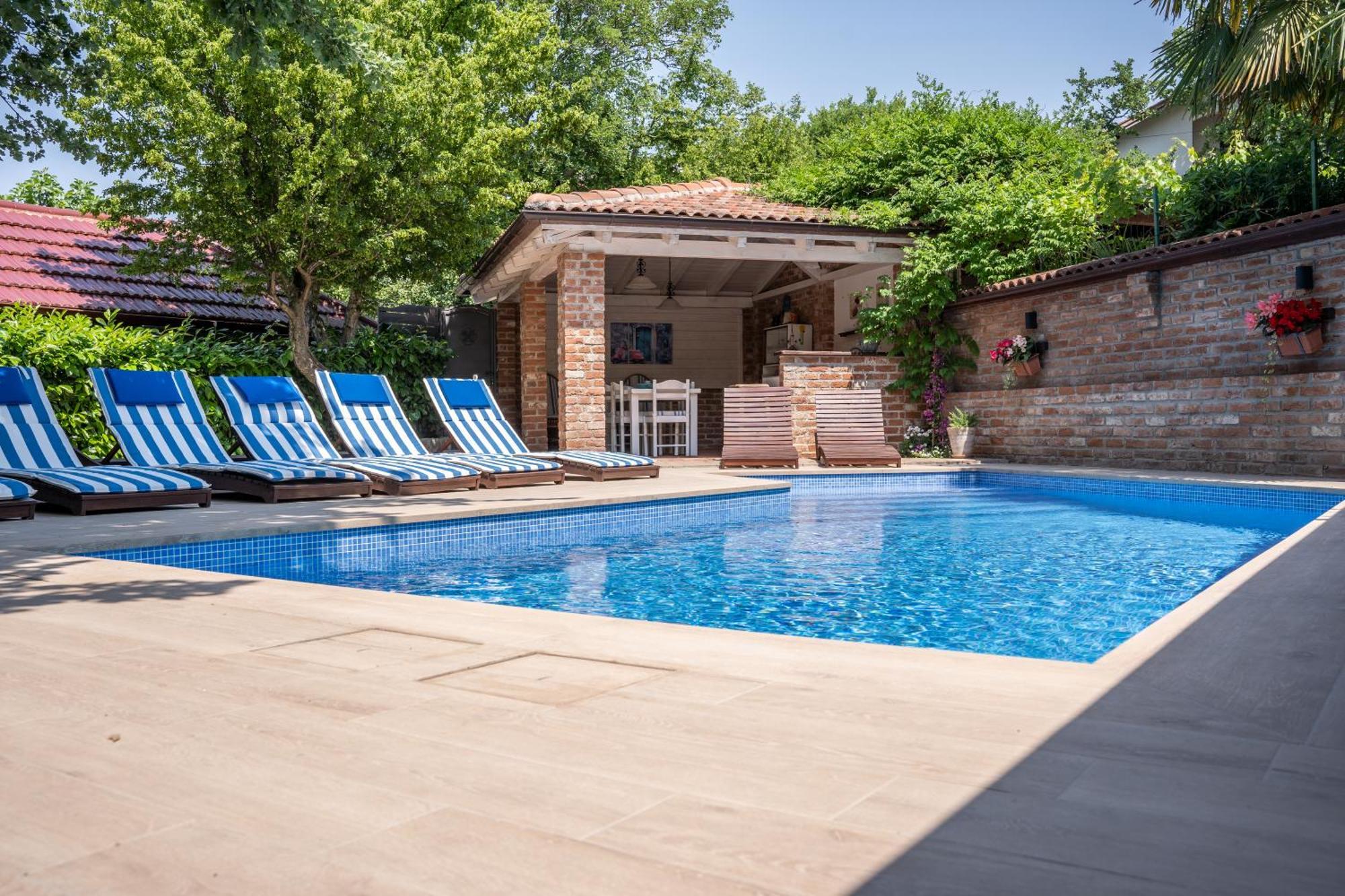 Villa Amalia Apartments مالينسكا المظهر الخارجي الصورة