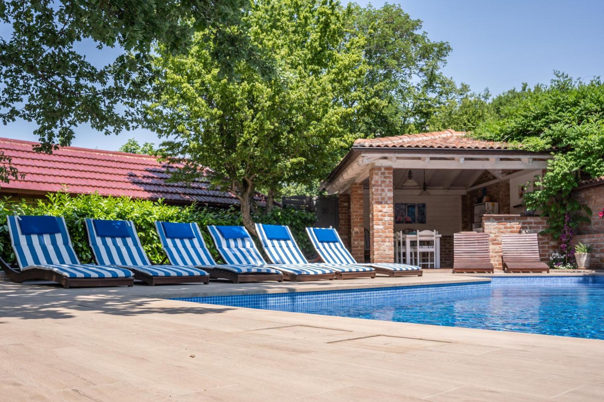 Villa Amalia Apartments مالينسكا المظهر الخارجي الصورة